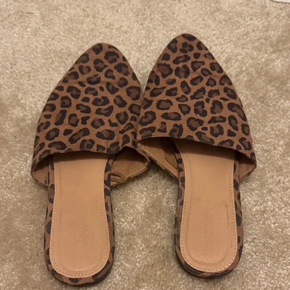 Leopard Print Women's Mules - Picture 6 of 7